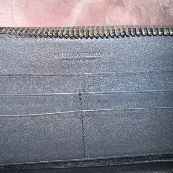 🔥AUTHENTIC🔥 BOTTEGA VENETA WOVEN LEATHER LONG WALLET - Picture 2 of 7